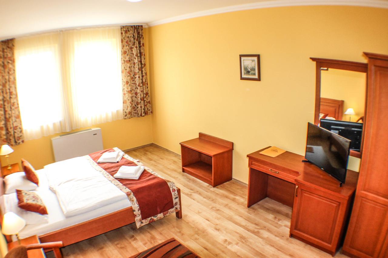 Hotel Járja Hajduszoboszlo Exterior foto