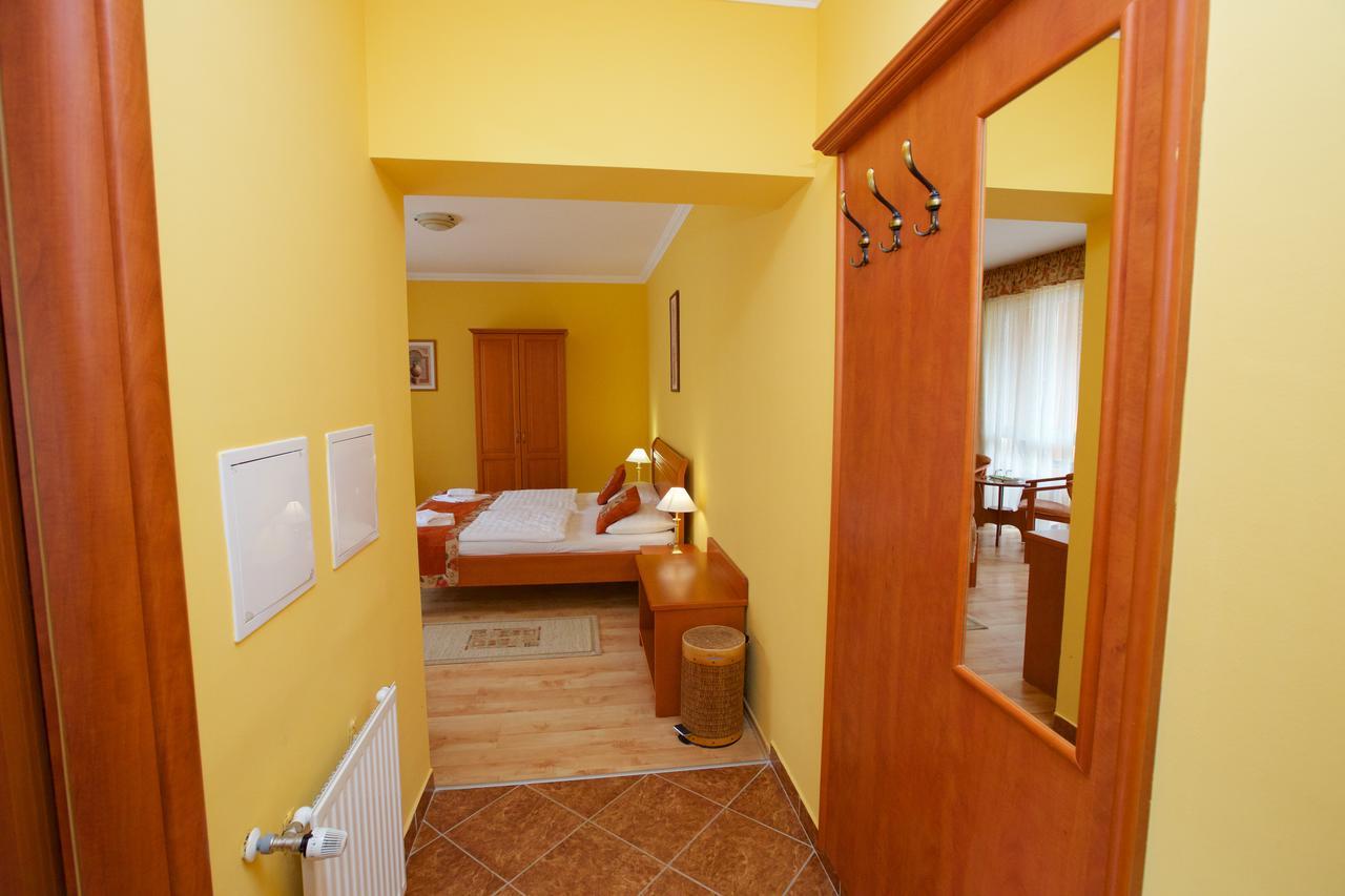Hotel Járja Hajduszoboszlo Exterior foto